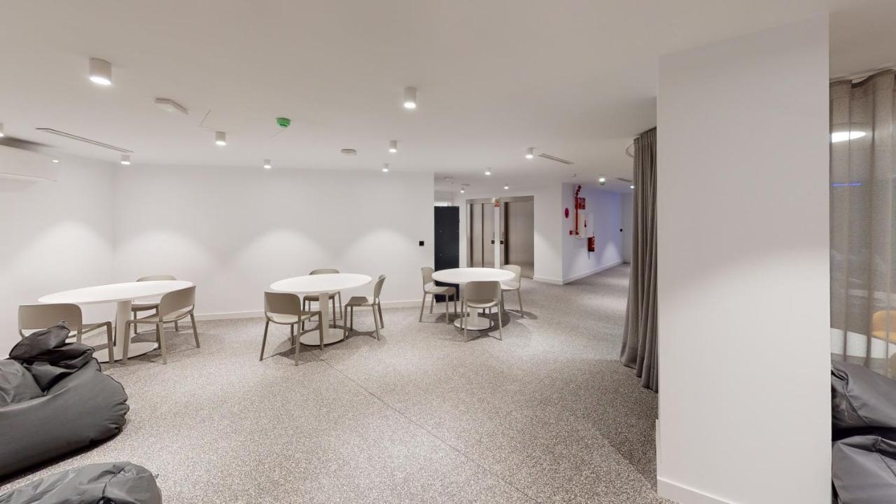 Residencia Universitaria Resa Malaga Centro Ngoại thất bức ảnh