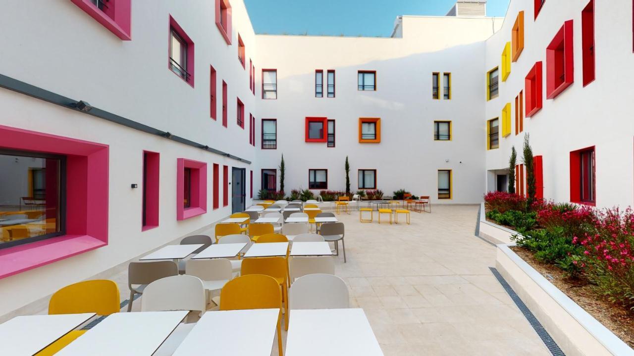 Residencia Universitaria Resa Malaga Centro Ngoại thất bức ảnh