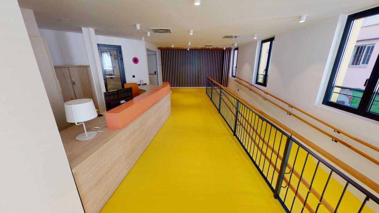 Residencia Universitaria Resa Malaga Centro Ngoại thất bức ảnh